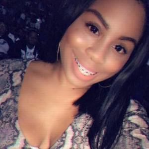 Meet your Posher, Crystalyn